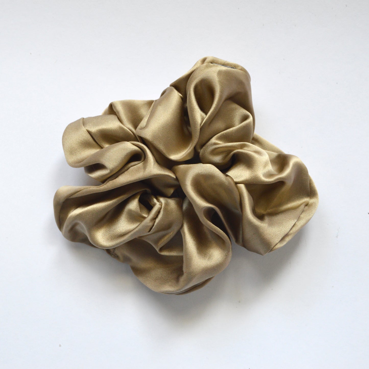 XL SILK SCRUNCHIE - Tan