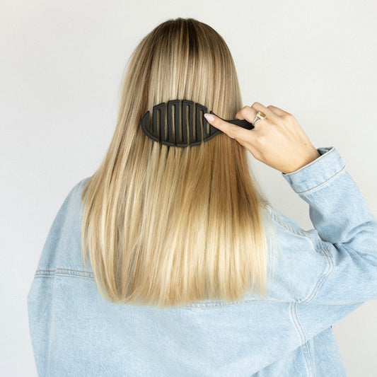 STEVIE'S DETANGLING BRUSH